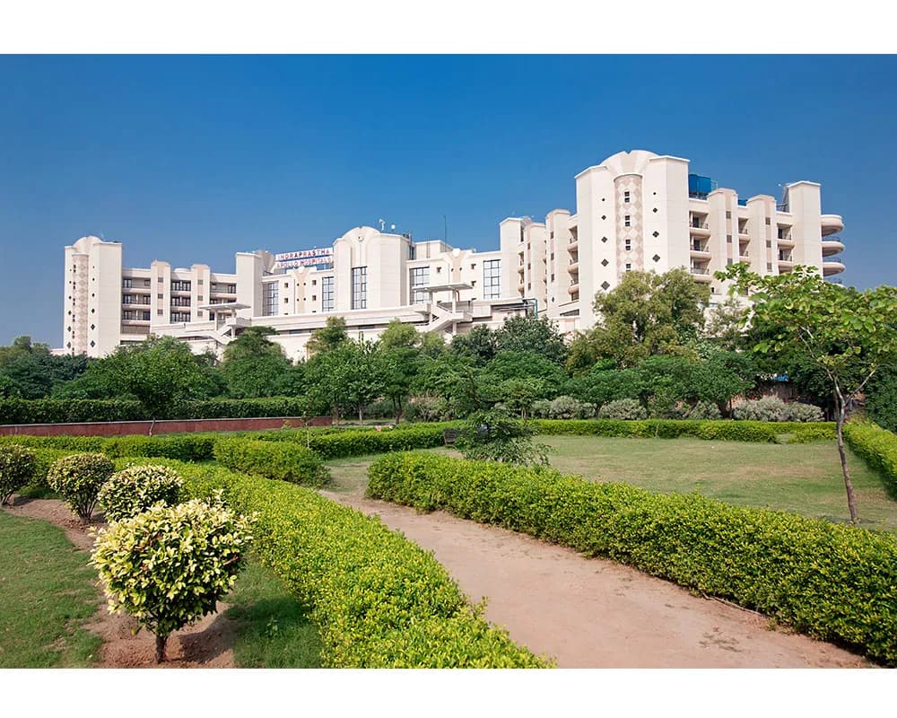 Indraprastha Apollo Hospital hospital image 1