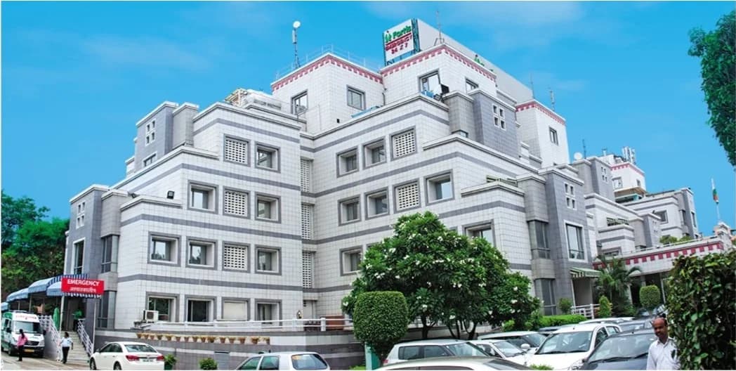 FORTIS FLT. LT. RAJAN DHALL HOSPITAL (FORTIS HOSPITAL) hospital image 1